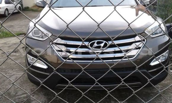 Acheter Occasion Voiture Hyundai Santa Fe Rouge à Libreville, Estuaire Acheter Occasion Voiture Hyundai Santa Fe Rouge à Libreville, Estuaire