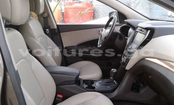 Acheter Occasion Voiture Hyundai Santa Fe Rouge à Libreville, Estuaire Acheter Occasion Voiture Hyundai Santa Fe Rouge à Libreville, Estuaire