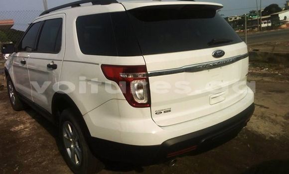Acheter Occasion Voiture Ford Explorer Blanc à Libreville, Estuaire Acheter Occasion Voiture Ford Explorer Blanc à Libreville, Estuaire