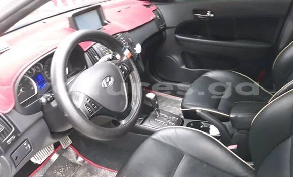 Acheter Occasion Voiture Hyundai i30 Blanc à Libreville, Estuaire Acheter Occasion Voiture Hyundai i30 Blanc à Libreville, Estuaire