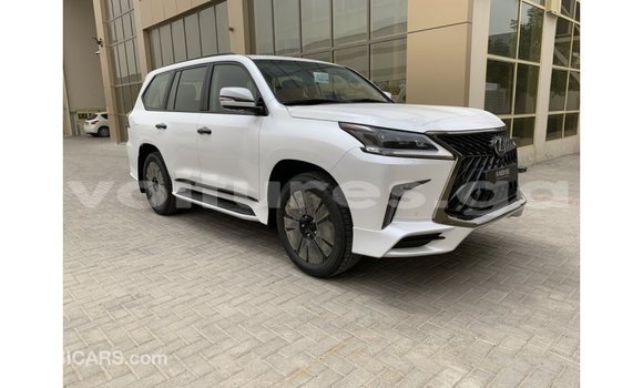 Acheter Import Voiture Lexus LX Blanc à Import - Dubai, Estuaire Acheter Import Voiture Lexus LX Blanc à Import - Dubai, Estuaire