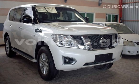 Acheter Import Voiture Nissan Patrol Blanc à Import - Dubai, Estuaire Acheter Import Voiture Nissan Patrol Blanc à Import - Dubai, Estuaire