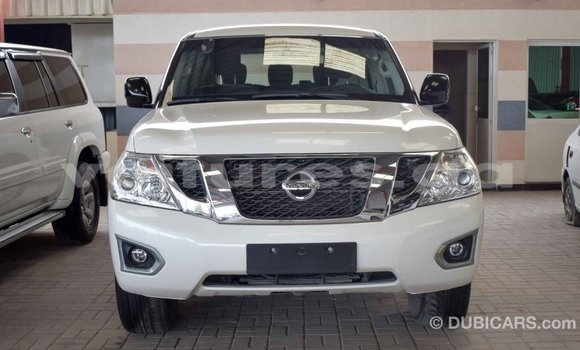 Acheter Import Voiture Nissan Patrol Blanc à Import - Dubai, Estuaire Acheter Import Voiture Nissan Patrol Blanc à Import - Dubai, Estuaire