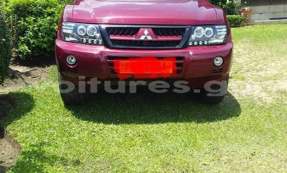 Sayi Na hannu Mitsubishi Pajero Red Mota in Libreville a estuary Sayi Na hannu Mitsubishi Pajero Red Mota in Libreville a estuary