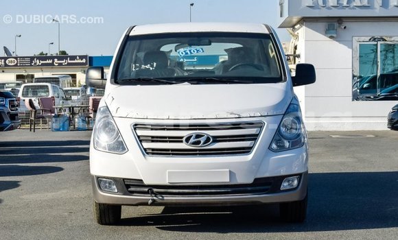 Acheter Import Utilitaire Hyundai Chorus Blanc à Import - Dubai, Estuaire Acheter Import Utilitaire Hyundai Chorus Blanc à Import - Dubai, Estuaire