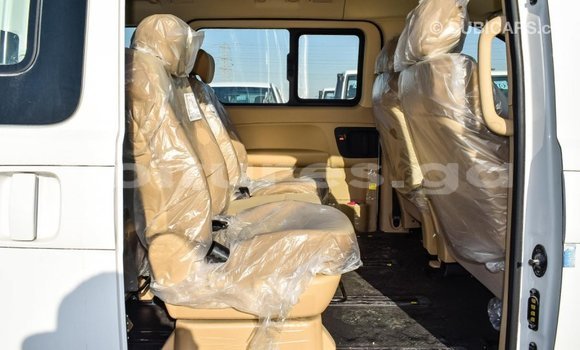 Acheter Import Utilitaire Hyundai Chorus Blanc à Import - Dubai, Estuaire Acheter Import Utilitaire Hyundai Chorus Blanc à Import - Dubai, Estuaire