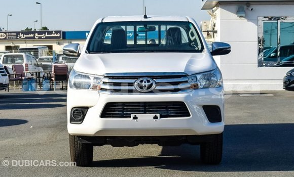 Acheter Import Voiture Toyota Hilux Blanc à Import - Dubai, Estuaire Acheter Import Voiture Toyota Hilux Blanc à Import - Dubai, Estuaire