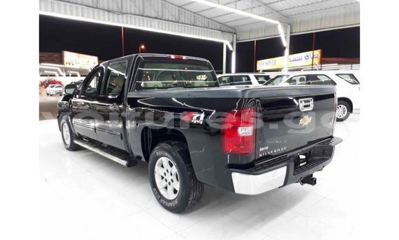 Acheter Import Voiture Chevrolet Silverado Noir à Import - Dubai, Estuaire Acheter Import Voiture Chevrolet Silverado Noir à Import - Dubai, Estuaire