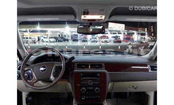 Acheter Import Voiture Chevrolet Silverado Noir à Import - Dubai, Estuaire Acheter Import Voiture Chevrolet Silverado Noir à Import - Dubai, Estuaire