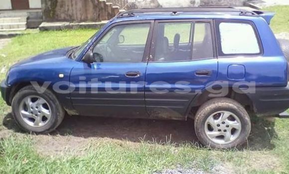 Acheter Occasion Voiture Toyota RAV4 Bleu à Libreville, Estuaire Acheter Occasion Voiture Toyota RAV4 Bleu à Libreville, Estuaire