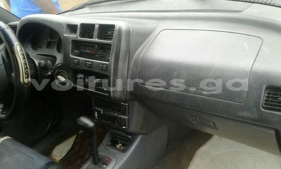 Acheter Occasion Voiture Toyota RAV4 Noir à Libreville, Estuaire Acheter Occasion Voiture Toyota RAV4 Noir à Libreville, Estuaire