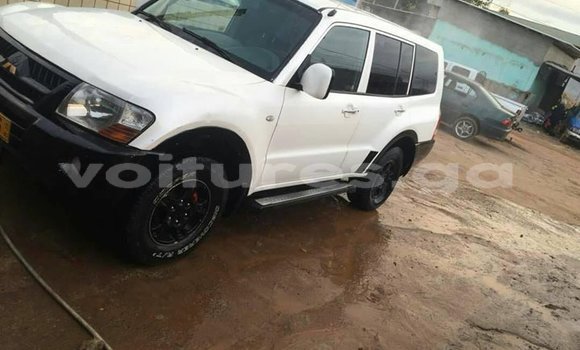 Acheter Occasion Voiture Mitsubishi Pajero Blanc à Libreville, Estuaire Acheter Occasion Voiture Mitsubishi Pajero Blanc à Libreville, Estuaire