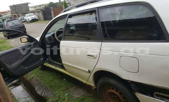 Acheter Occasion Voiture Toyota Avensis Blanc à Libreville, Estuaire Acheter Occasion Voiture Toyota Avensis Blanc à Libreville, Estuaire