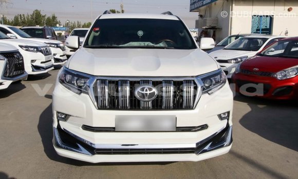 Acheter Import Voiture Toyota Prado Blanc à Import - Dubai, Estuaire Acheter Import Voiture Toyota Prado Blanc à Import - Dubai, Estuaire