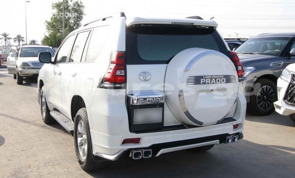 Acheter Import Voiture Toyota Prado Blanc à Import - Dubai, Estuaire Acheter Import Voiture Toyota Prado Blanc à Import - Dubai, Estuaire