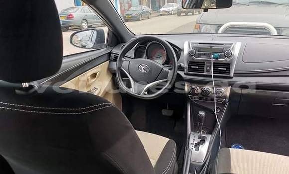 Sayi Na hannu Toyota Yaris Azurfa Mota in Libreville a estuary Sayi Na hannu Toyota Yaris Azurfa Mota in Libreville a estuary