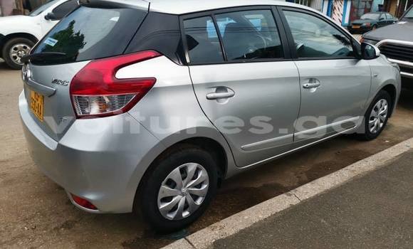 Sayi Na hannu Toyota Yaris Azurfa Mota in Libreville a estuary Sayi Na hannu Toyota Yaris Azurfa Mota in Libreville a estuary