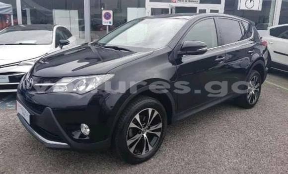 Sayi Na hannu Toyota RAV4 Black Mota in Libreville a estuary Sayi Na hannu Toyota RAV4 Black Mota in Libreville a estuary