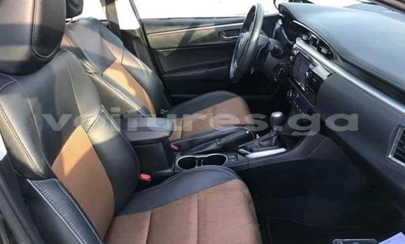 Sayi Na hannu Toyota RAV4 Black Mota in Libreville a estuary Sayi Na hannu Toyota RAV4 Black Mota in Libreville a estuary