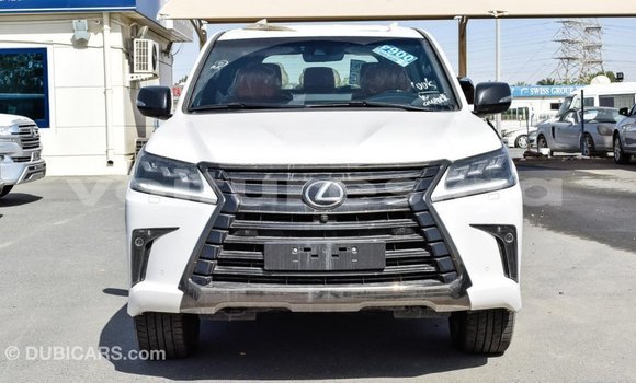 Acheter Import Voiture Lexus LX Blanc à Import - Dubai, Estuaire Acheter Import Voiture Lexus LX Blanc à Import - Dubai, Estuaire