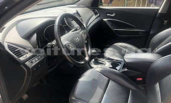 Sayi Na hannu Hyundai Santa Fe Black Mota in Libreville a estuary Sayi Na hannu Hyundai Santa Fe Black Mota in Libreville a estuary
