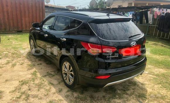 Sayi Na hannu Hyundai Santa Fe Black Mota in Libreville a estuary Sayi Na hannu Hyundai Santa Fe Black Mota in Libreville a estuary
