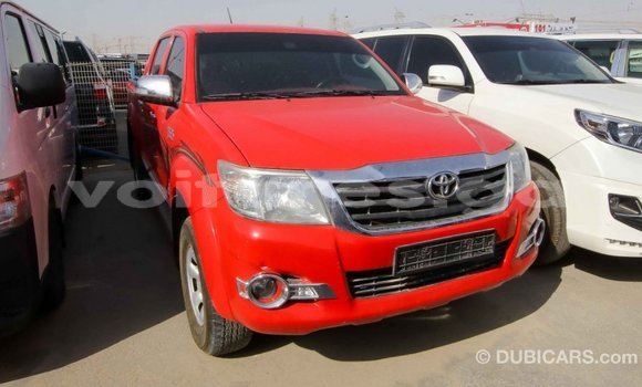 Acheter Import Voiture Toyota Hilux Rouge à Import - Dubai, Estuaire Acheter Import Voiture Toyota Hilux Rouge à Import - Dubai, Estuaire