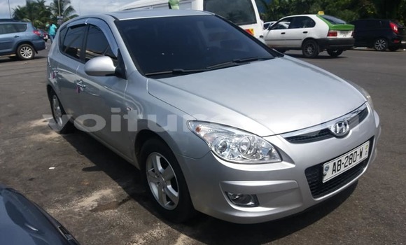 Acheter Occasion Voiture Hyundai i30 Gris à Libreville, Estuaire Acheter Occasion Voiture Hyundai i30 Gris à Libreville, Estuaire