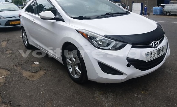 Acheter Occasion Voiture Hyundai Elantra Blanc à Libreville, Estuaire Acheter Occasion Voiture Hyundai Elantra Blanc à Libreville, Estuaire