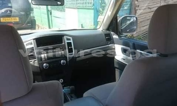 Acheter Occasion Voiture Mitsubishi Pajero Marron à Libreville, Estuaire Acheter Occasion Voiture Mitsubishi Pajero Marron à Libreville, Estuaire
