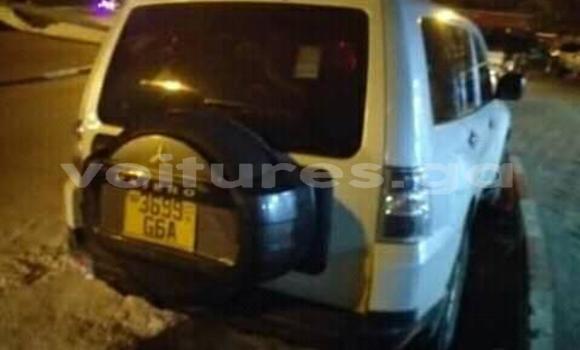 Acheter Occasion Voiture Mitsubishi Pajero Blanc à Libreville, Estuaire Acheter Occasion Voiture Mitsubishi Pajero Blanc à Libreville, Estuaire