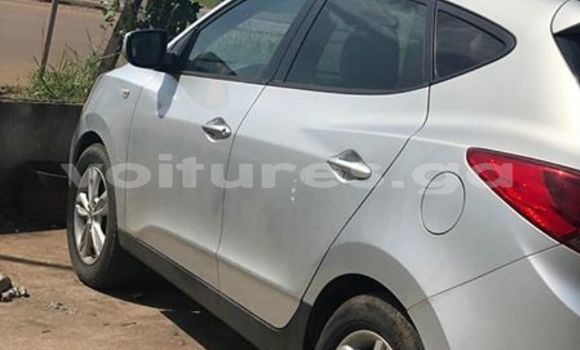 Acheter Occasion Voiture Hyundai ix35 Gris à Libreville, Estuaire Acheter Occasion Voiture Hyundai ix35 Gris à Libreville, Estuaire