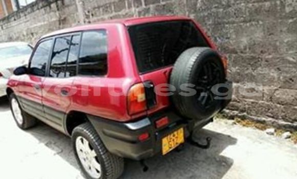 Acheter Occasion Voiture Toyota RAV4 Rouge à Libreville, Estuaire Acheter Occasion Voiture Toyota RAV4 Rouge à Libreville, Estuaire