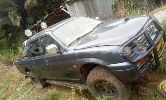 Acheter Occasion Voiture Mitsubishi L200 Bleu à Libreville, Estuaire Acheter Occasion Voiture Mitsubishi L200 Bleu à Libreville, Estuaire