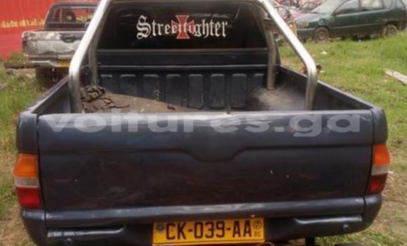 Acheter Occasion Voiture Mitsubishi L200 Bleu à Libreville, Estuaire Acheter Occasion Voiture Mitsubishi L200 Bleu à Libreville, Estuaire