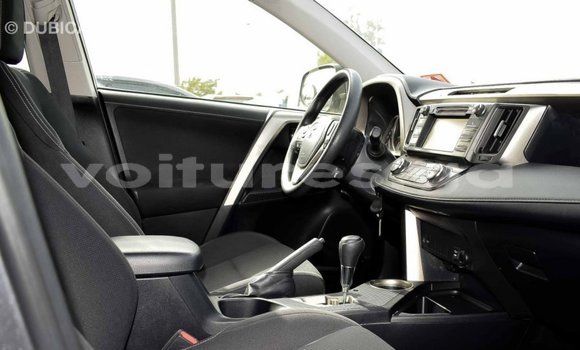 Acheter Import Utilitaire Toyota HiAce Autre à Import - Dubai, Estuaire Acheter Import Utilitaire Toyota HiAce Autre à Import - Dubai, Estuaire