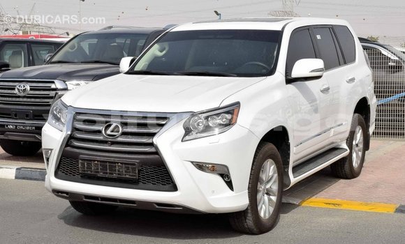 Acheter Import Voiture Lexus GX Blanc à Import - Dubai, Estuaire Acheter Import Voiture Lexus GX Blanc à Import - Dubai, Estuaire
