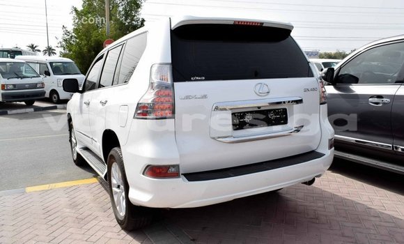 Acheter Import Voiture Lexus GX Blanc à Import - Dubai, Estuaire Acheter Import Voiture Lexus GX Blanc à Import - Dubai, Estuaire