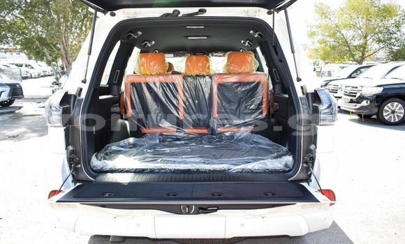 Sayi Imported Lexus LX White Mota in Import - Dubai a estuary Sayi Imported Lexus LX White Mota in Import - Dubai a estuary