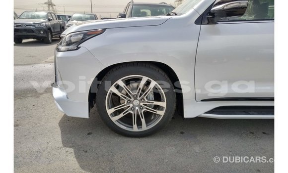 Sayi Imported Lexus LX White Mota in Import - Dubai a estuary Sayi Imported Lexus LX White Mota in Import - Dubai a estuary