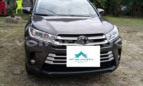 Sayi Imported Toyota Highlander Black Mota in Libreville a estuary Sayi Imported Toyota Highlander Black Mota in Libreville a estuary
