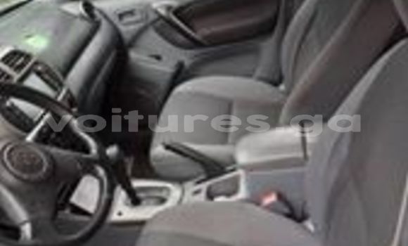 Acheter Occasion Voiture Toyota RAV4 Blanc à Libreville, Estuaire Acheter Occasion Voiture Toyota RAV4 Blanc à Libreville, Estuaire