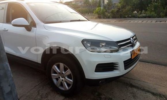Acheter Occasion Voiture Volkswagen Touareg Blanc à Libreville, Estuaire Acheter Occasion Voiture Volkswagen Touareg Blanc à Libreville, Estuaire