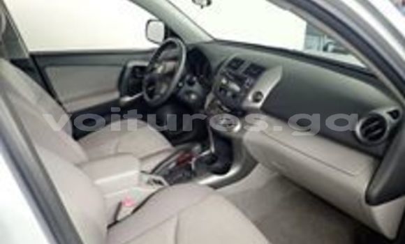 Acheter Occasion Voiture Toyota RAV4 Gris à Libreville, Estuaire Acheter Occasion Voiture Toyota RAV4 Gris à Libreville, Estuaire