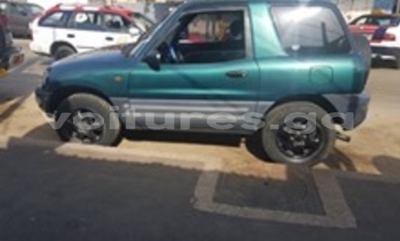 Acheter Occasion Voiture Toyota RAV4 Vert à Libreville, Estuaire Acheter Occasion Voiture Toyota RAV4 Vert à Libreville, Estuaire