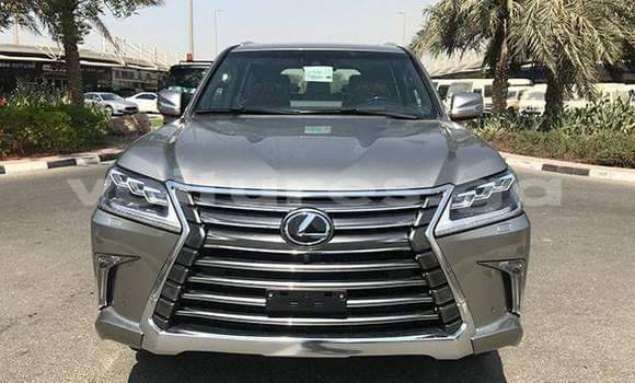 Acheter Occasion Voiture Lexus LX 570 Gris à Libreville, Estuaire Acheter Occasion Voiture Lexus LX 570 Gris à Libreville, Estuaire