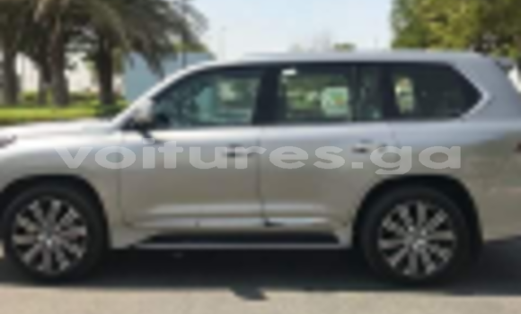 Acheter Occasion Voiture Lexus LX 570 Gris à Libreville, Estuaire Acheter Occasion Voiture Lexus LX 570 Gris à Libreville, Estuaire