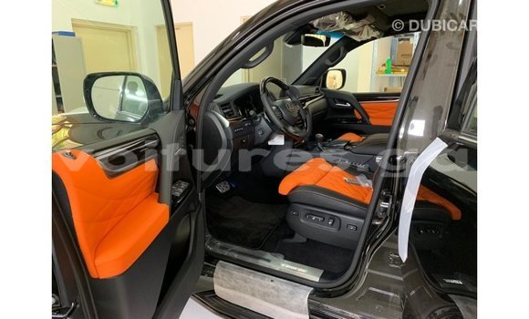 Acheter Import Voiture Lexus LX Noir à Import - Dubai, Estuaire Acheter Import Voiture Lexus LX Noir à Import - Dubai, Estuaire