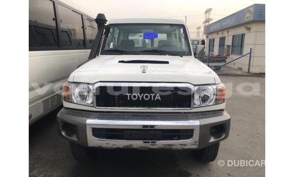 Buy Import Toyota Land Cruiser White Car in Import - Dubai in Estuary Buy Import Toyota Land Cruiser White Car in Import - Dubai in Estuary
