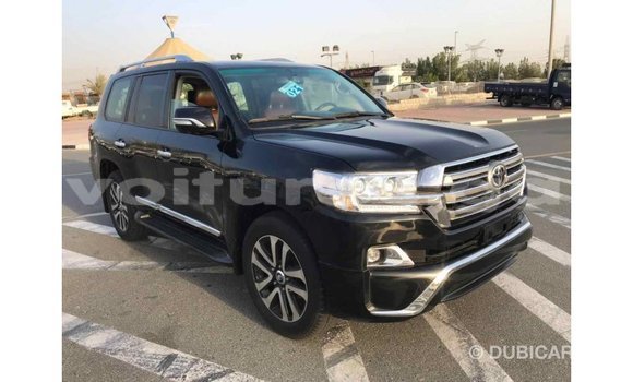 Acheter Import Voiture Toyota Land Cruiser Noir à Import - Dubai, Estuaire Acheter Import Voiture Toyota Land Cruiser Noir à Import - Dubai, Estuaire